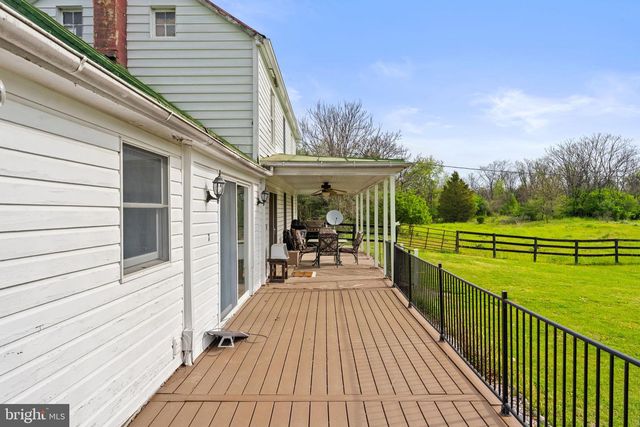420 RUSSELL RD, Berryville, VA 22611