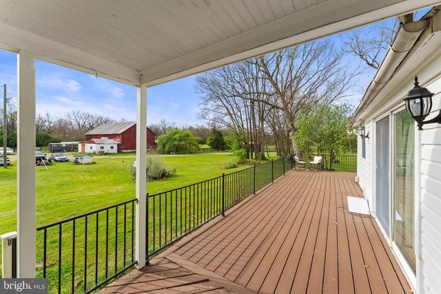 420 RUSSELL RD, Berryville, VA 22611
