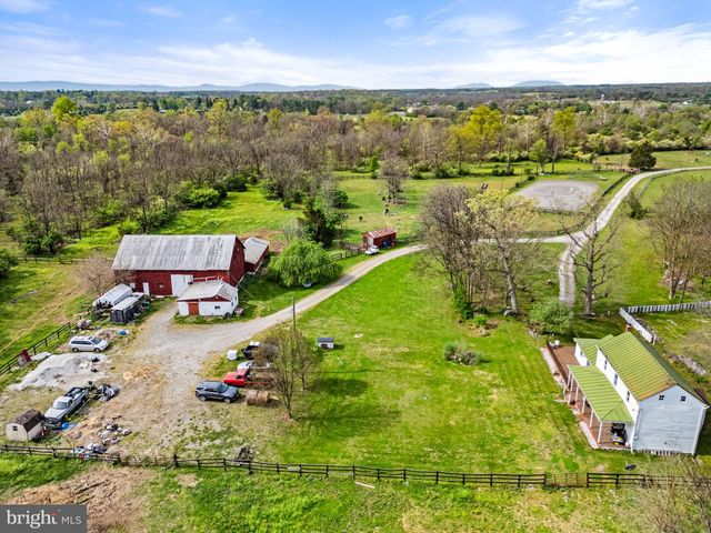 420 RUSSELL RD, Berryville, VA 22611