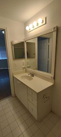 6940 NW 179th St 303-7, Hialeah, FL 33015