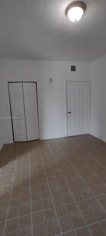 6940 NW 179th St 303-7, Hialeah, FL 33015