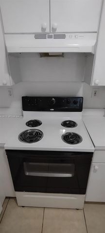 6940 NW 179th St 303-7, Hialeah, FL 33015