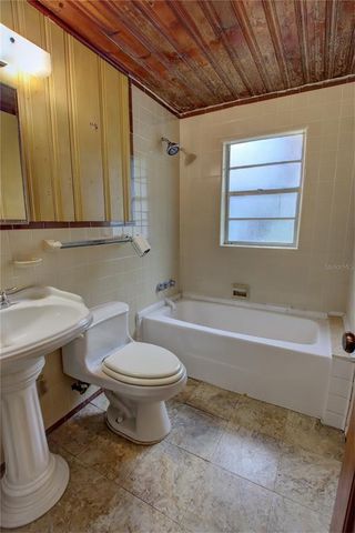 1870 LAKE MARKHAM ROAD, Sanford, FL 32771