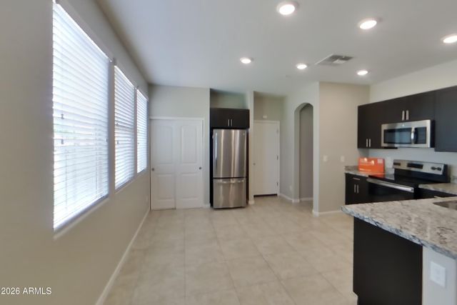 12562 W GENTLE RAIN Road, Peoria, AZ 85383