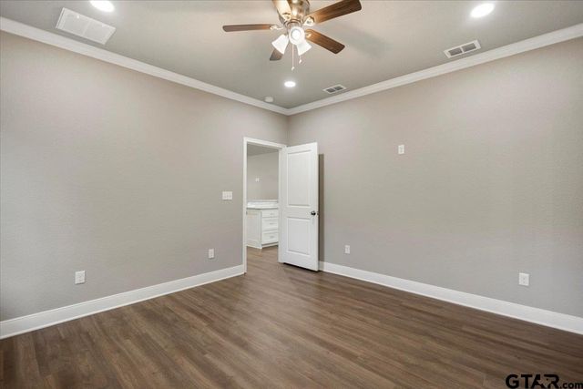 304 E Cottonwood, Overton, TX 75684