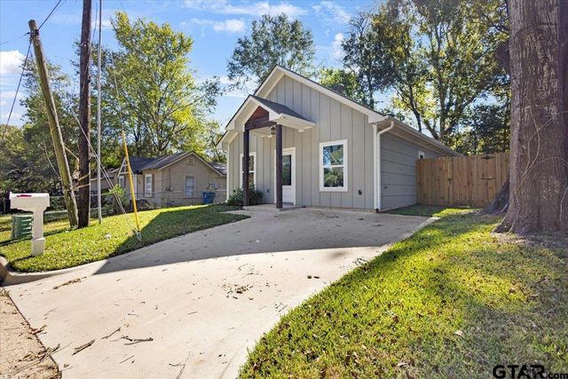 304 E Cottonwood, Overton, TX 75684