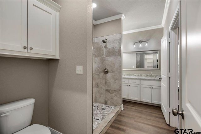 304 E Cottonwood, Overton, TX 75684