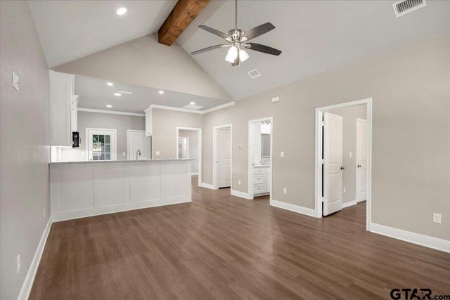 304 E Cottonwood, Overton, TX 75684