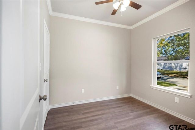 304 E Cottonwood, Overton, TX 75684