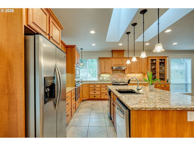 805 INSEL Rd, Woodland, WA 98674