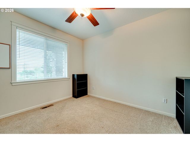 805 INSEL Rd, Woodland, WA 98674