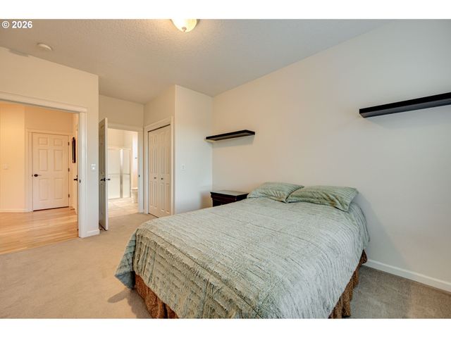805 INSEL Rd, Woodland, WA 98674