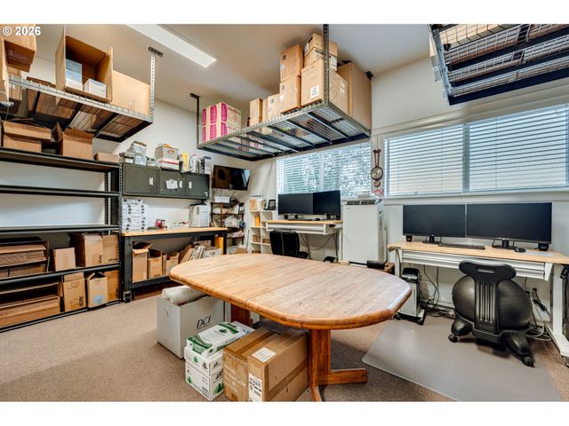 805 INSEL Rd, Woodland, WA 98674
