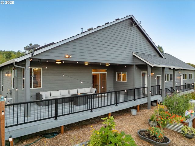 805 INSEL Rd, Woodland, WA 98674