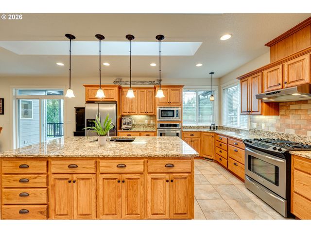 805 INSEL Rd, Woodland, WA 98674