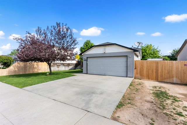 698 E Great Bear Street, Kuna, ID 83634