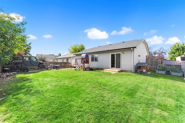 698 E Great Bear Street, Kuna, ID 83634