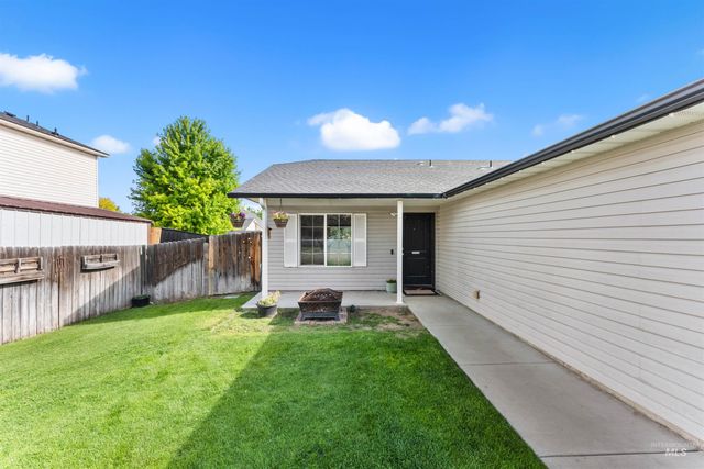 698 E Great Bear Street, Kuna, ID 83634