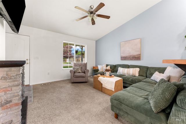 698 E Great Bear Street, Kuna, ID 83634
