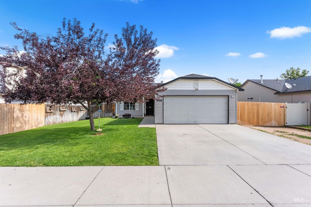 698 E Great Bear Street, Kuna, ID 83634
