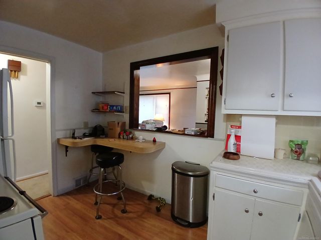 22584 Marine Avenue, Eastpointe, MI 48021