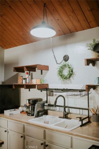 2352 Pine Drive, Arrowbear, CA 92382