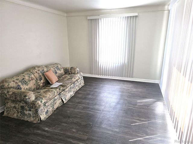 19612 Fenelon Street, Detroit, MI 48234