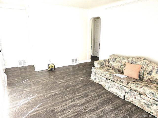 19612 Fenelon Street, Detroit, MI 48234