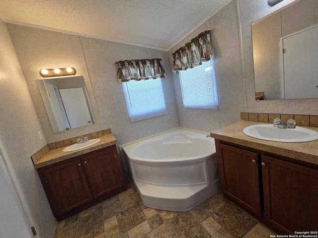 338 Rosemary, New Braunfels, TX 78130