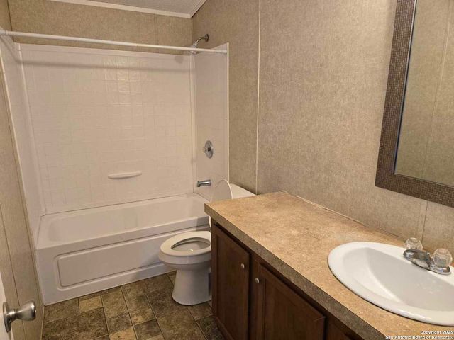 338 Rosemary, New Braunfels, TX 78130