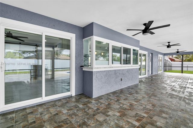 702 NW Orchid St, Port St. Lucie, FL 34983