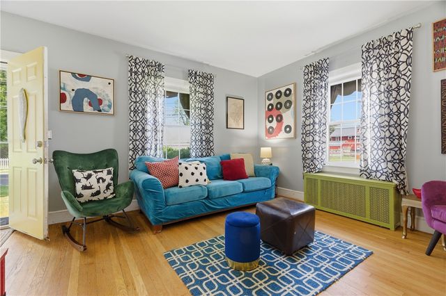69 Roger Williams Avenue, East Providence, RI 02916