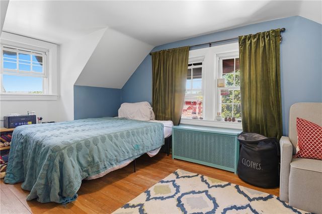 69 Roger Williams Avenue, East Providence, RI 02916