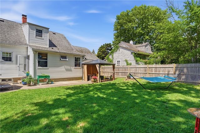 69 Roger Williams Avenue, East Providence, RI 02916