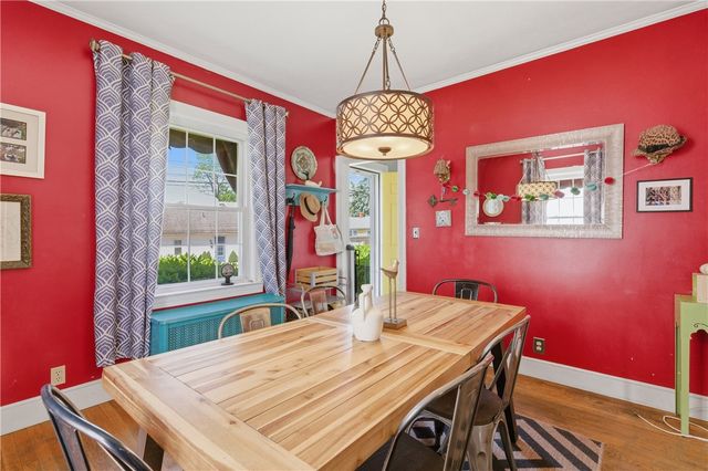 69 Roger Williams Avenue, East Providence, RI 02916