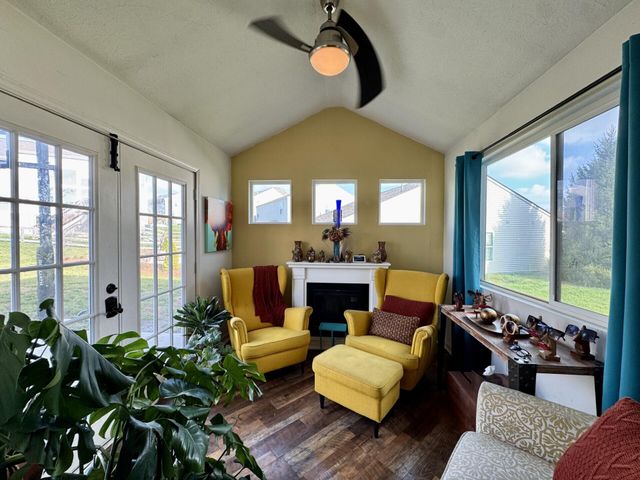 10124 Meadow Glen Drive, Independence, KY 41051