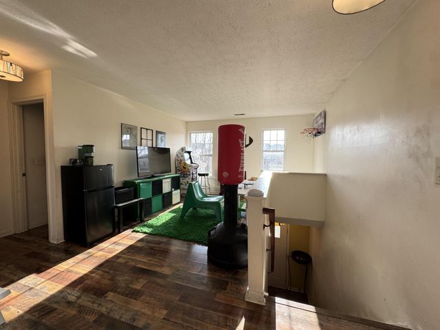 10124 Meadow Glen Drive, Independence, KY 41051