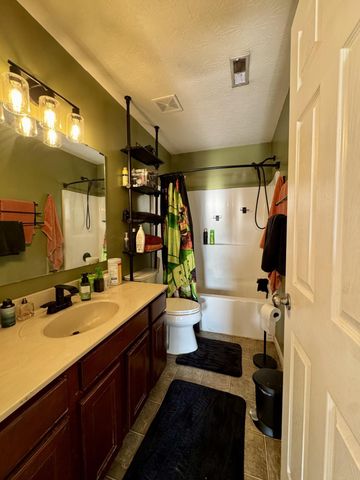 10124 Meadow Glen Drive, Independence, KY 41051