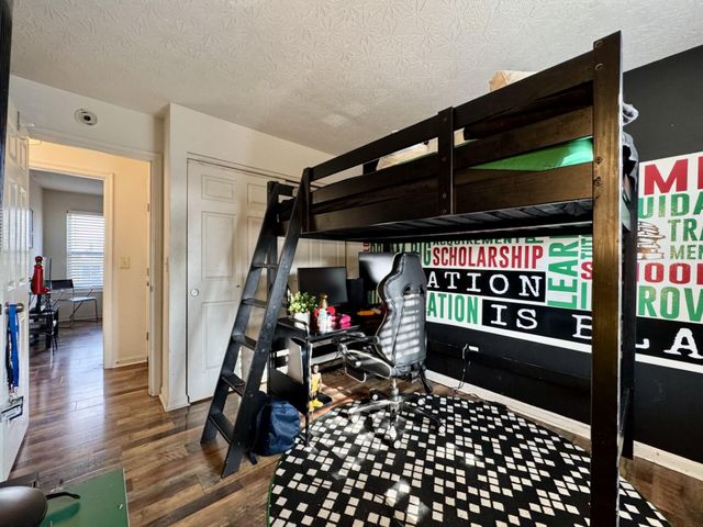 10124 Meadow Glen Drive, Independence, KY 41051