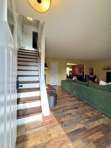 10124 Meadow Glen Drive, Independence, KY 41051