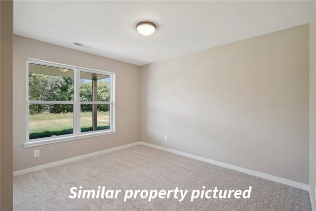 655 Maclan Court, Iowa City, IA 52246