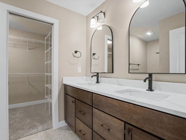 655 Maclan Court, Iowa City, IA 52246