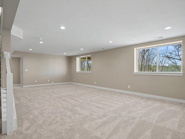 655 Maclan Court, Iowa City, IA 52246