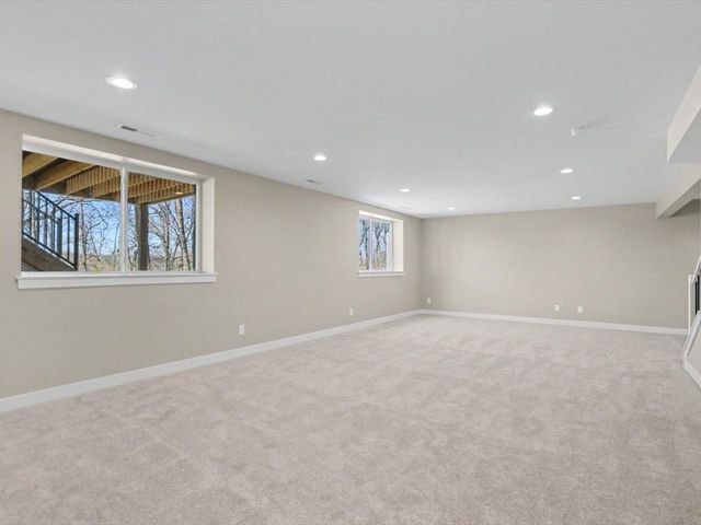 655 Maclan Court, Iowa City, IA 52246