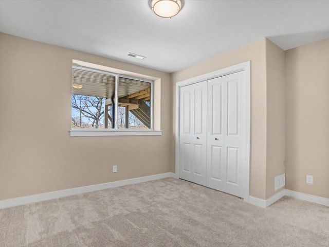 655 Maclan Court, Iowa City, IA 52246