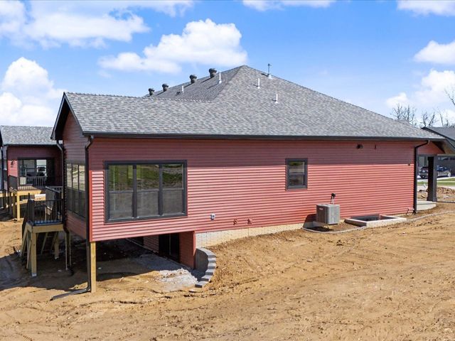 655 Maclan Court, Iowa City, IA 52246