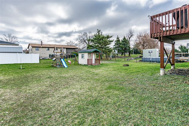 2335 Jomar Court SW, Cedar Rapids, IA 52404