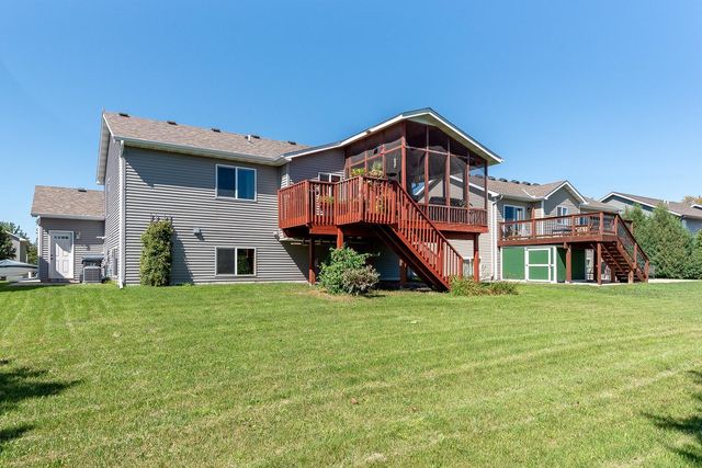 109 Pinehurst Drive, Mankato, MN 56001