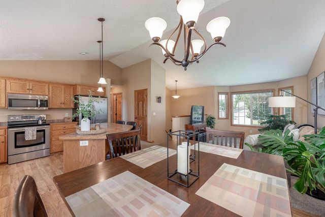 109 Pinehurst Drive, Mankato, MN 56001