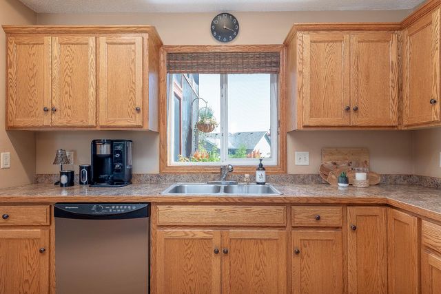 109 Pinehurst Drive, Mankato, MN 56001
